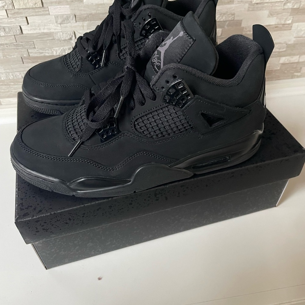 Jordan 4 Black Cat - 2025 - authentic!